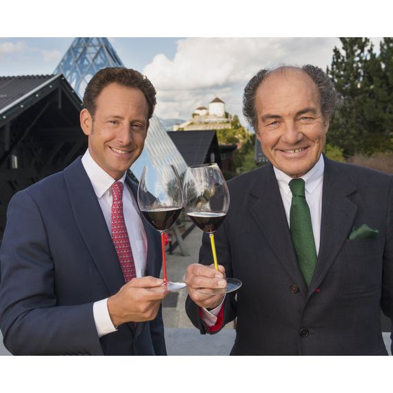 Бокал для красного вина Old World Syrah, 650 мл, прозрачный/красный, хрусталь, серия Fatto a Mano, Riedel, фото , изображение 8